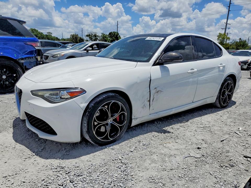 2017 Alfa romeo VIN ZARFAEDN2H7532756 COPART salvage auction — FRONT END, Fl - Cert Of Title Slvg Rebuildable, sold $5,800 on 2026-07-31 (photo 1)