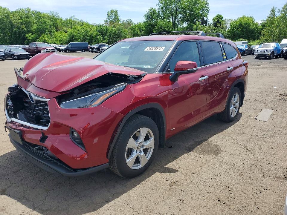 2022 Toyota Highlander VIN 5TDBBRCH9NS561293 COPART salvage auction — FRONT END, Salvage Title, sold $9,500 on 2026-07-31 (photo 1)