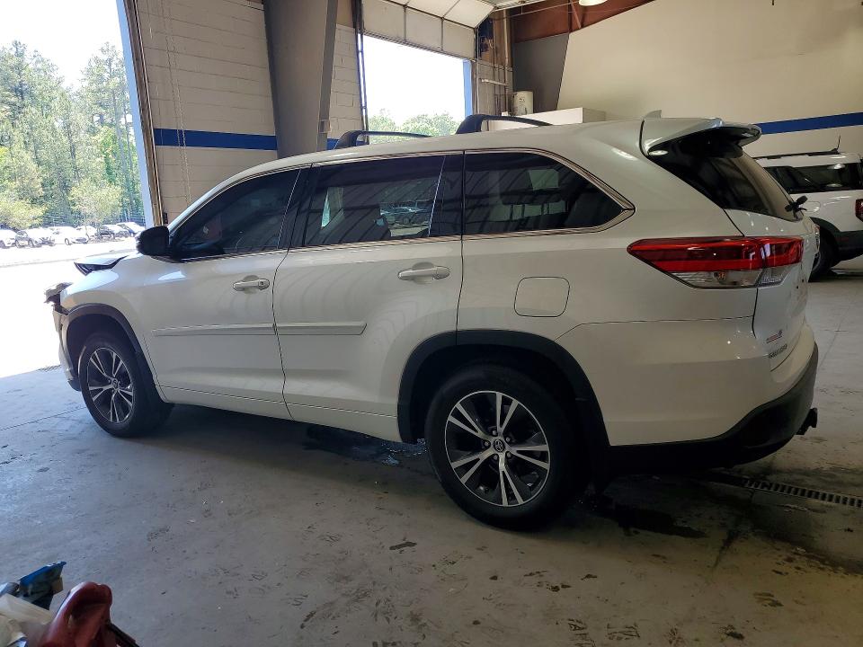 2017 Toyota Highlander VIN 5TDBZRFH0HS481375 COPART salvage auction — FRONT END, Va - Cert Of Title - Salvage, sold $6,000 on 2026-07-31 (photo 2)