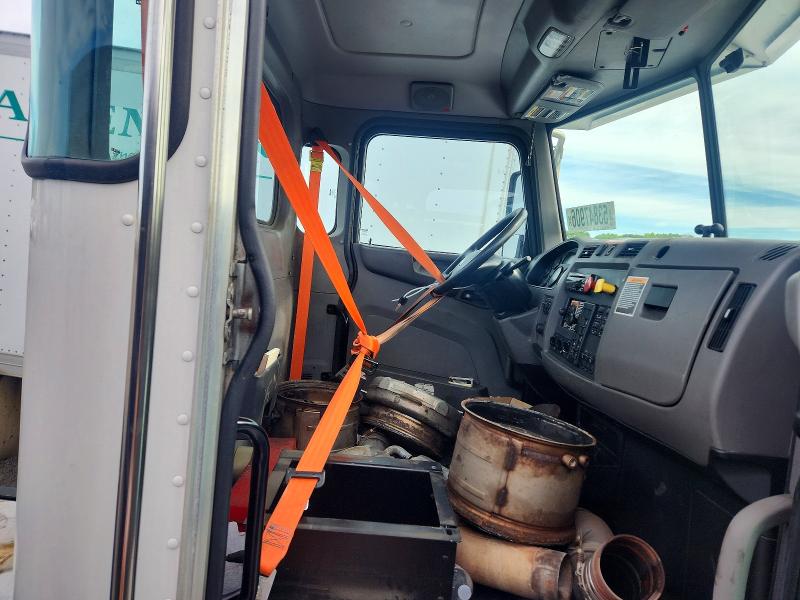 2020 Peterbilt 348 VIN 1XP3AJ8X8LD685412 COPART salvage auction — MECHANICAL, IN - CERTIFICATE OF TITLE, sold $5,100 on 2026-07-08 (photo 5)