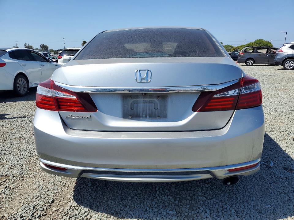 2017 Honda Accord VIN 1HGCR2F31HA012018 COPART salvage auction — FRONT END, Ca - Dis/Dlr/Exp App For Dup Clean, sold $2,850 on 2026-07-02 (photo 6)