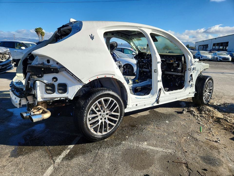 2024 Maserati Grecale VIN ZN6PMDAA9R7458818 COPART salvage auction — STRIPPED, CA - CERTIFICATE OF TITLE, sold $100 on 2026-07-23 (photo 3)