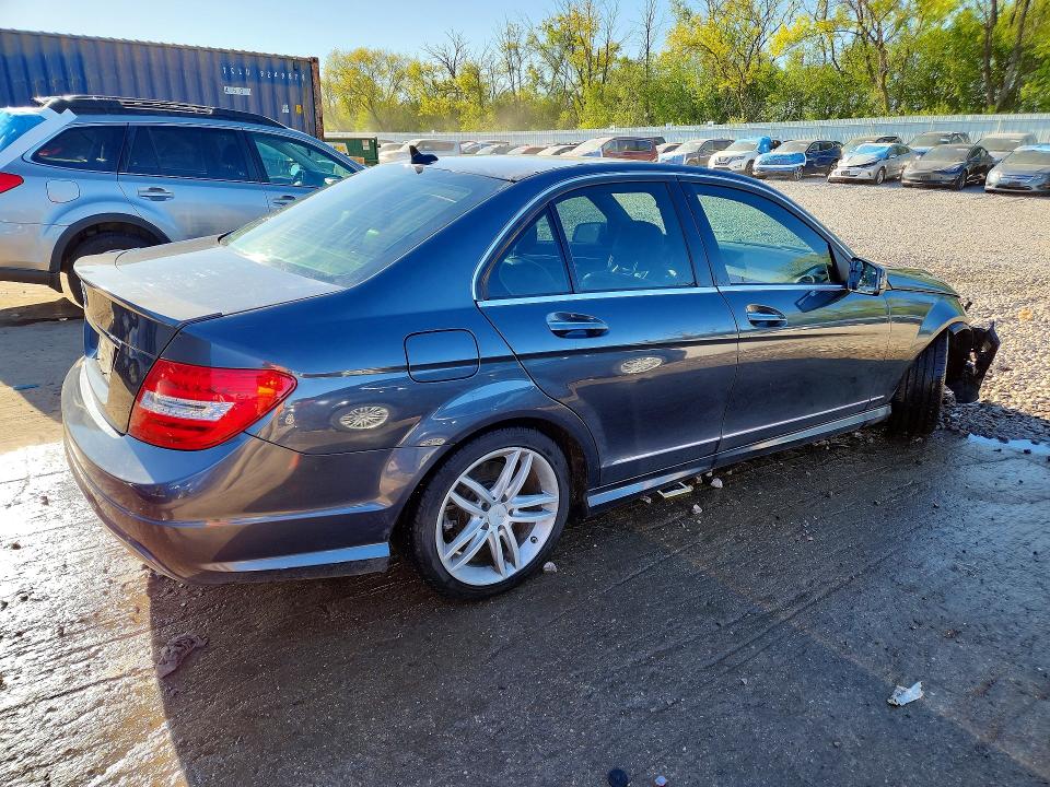 2013 Mercedes-benz C-klasse VIN WDDGF4HB3DR275055 COPART salvage auction — FRONT END, Wi - Certificate Of Title, sold $1,800 on 2026-08-17 (photo 3)