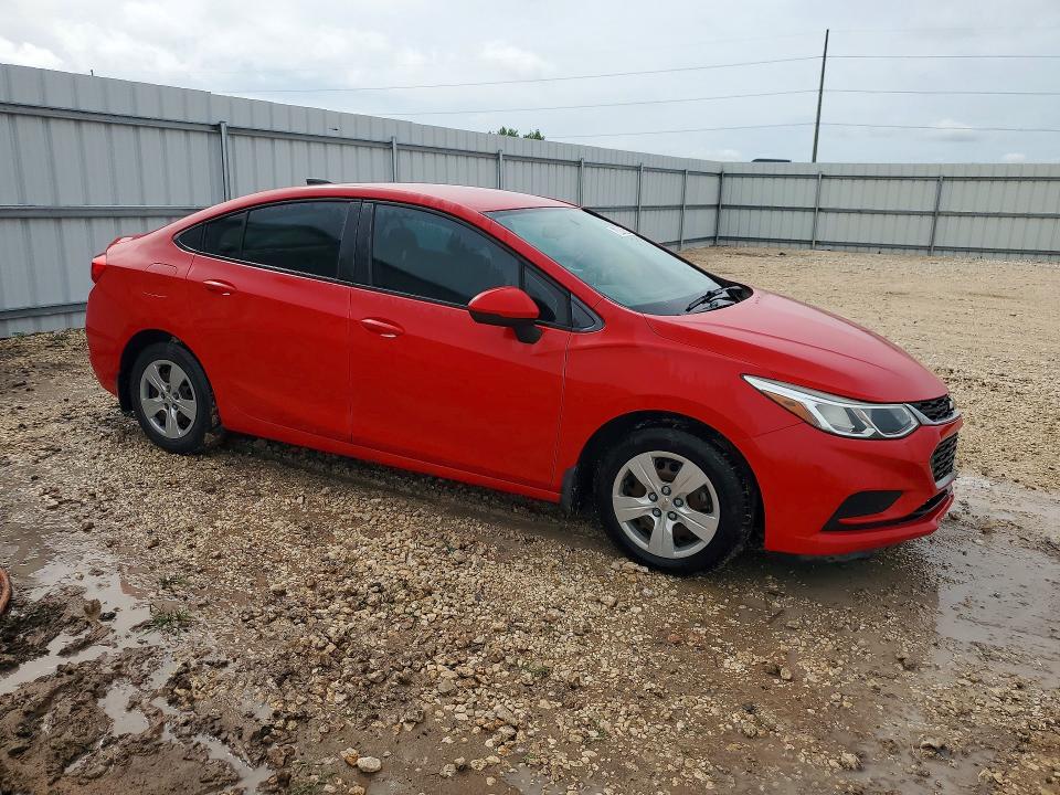 2017 Chevrolet Cruze VIN 1G1BC5SM5H7254988 COPART salvage auction — NORMAL WEAR, TX - CERTIFICATE OF TITLE, sold $1,300 on 2026-07-09 (photo 4)