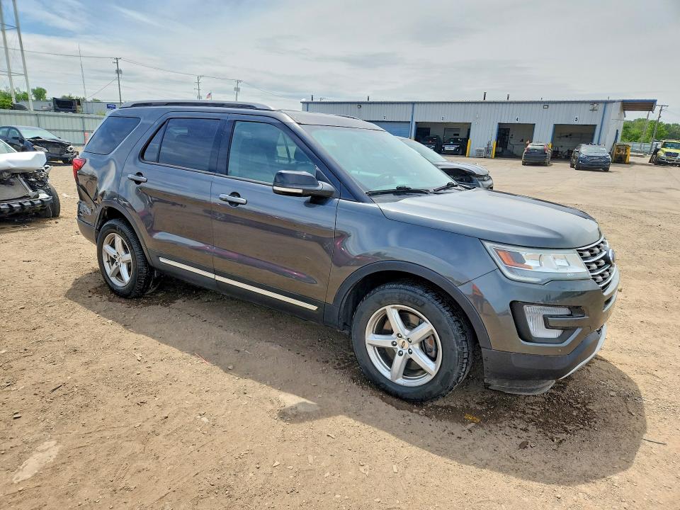 2017 Ford Explorer VIN 1FM5K8D88HGC79789 COPART salvage auction — REAR END, Il - Salvage Certificate, sold $4,300 on 2026-07-03 (photo 4)