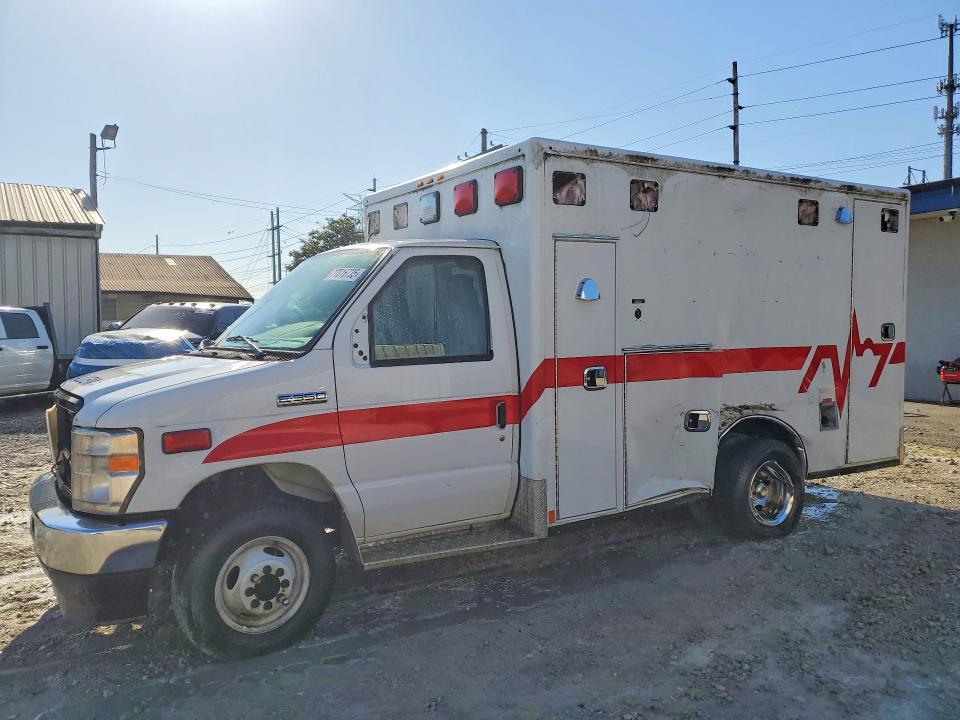 2021 Ford Econoline e350 VIN 1FDWE3FN5MDC18610 — COPART salvage auction photo