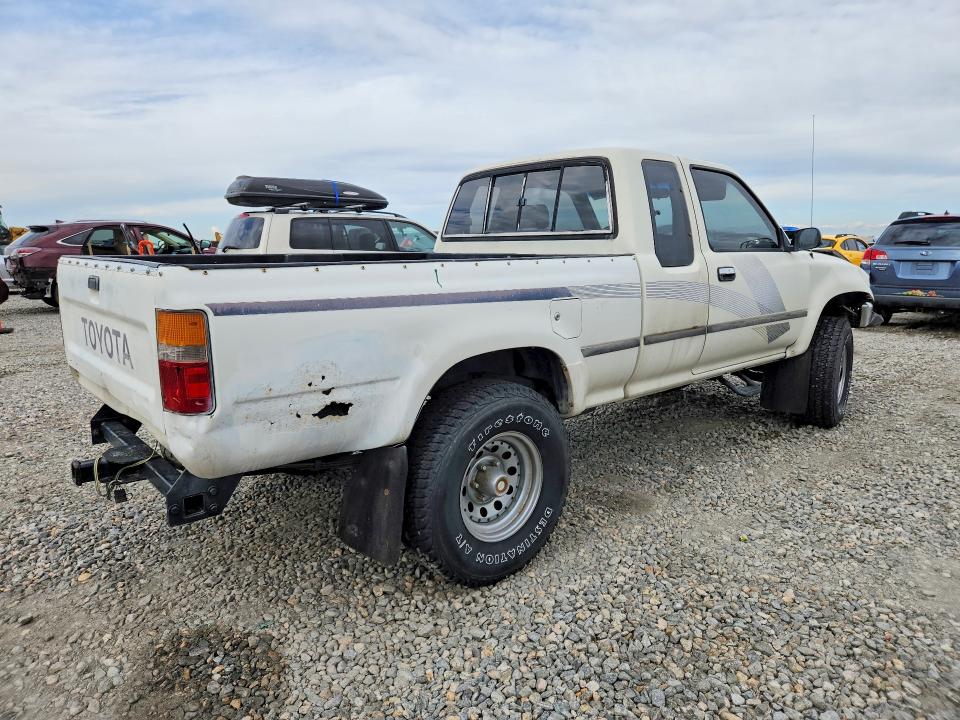 1989 Toyota Pickup VIN JT4RN13P3K0005297 COPART salvage auction — FRONT END, Co - Certificate Of Title, sold $6,800 on 2026-07-14 (photo 3)