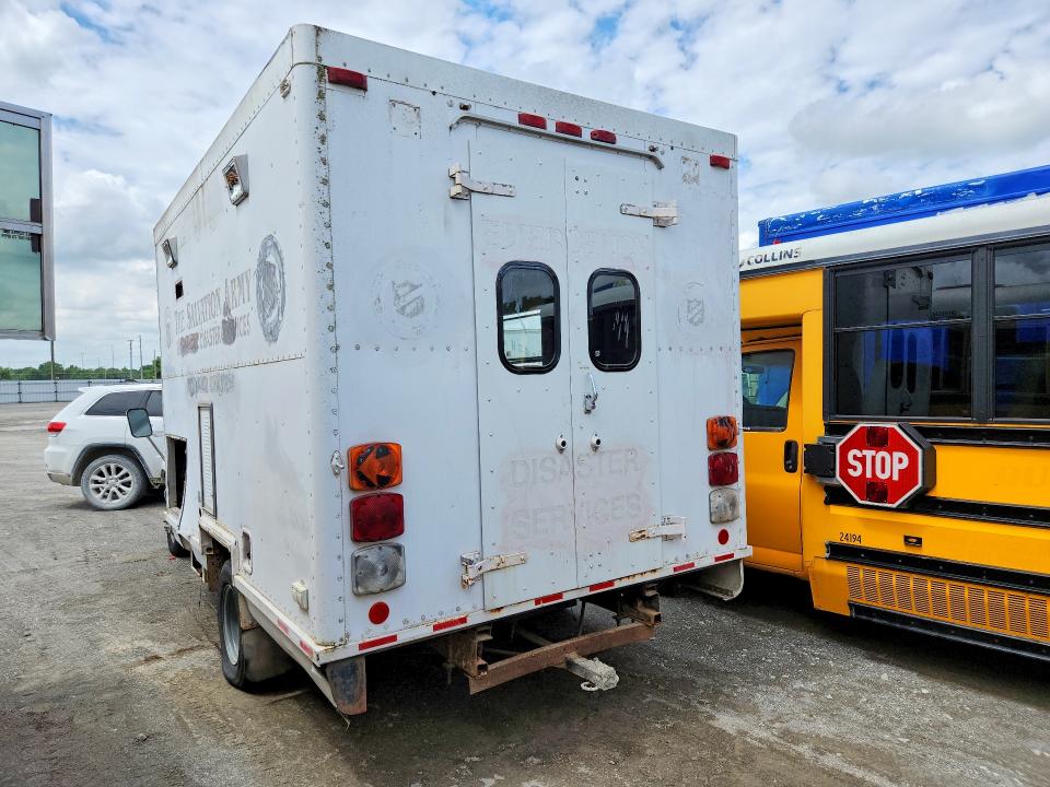 1995 Ford E-350 VIN 1FDKE37H5SHA01586 COPART salvage auction — MECHANICAL, Il - Certificate Of Title, sold $1,950 on 2026-07-20 (photo 2)