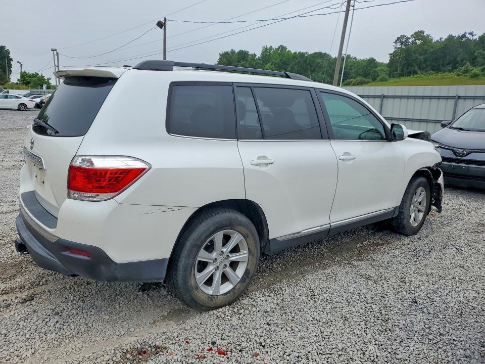 2011 Toyota Highlander VIN 5TDZK3EH4BS043645 COPART salvage auction — FRONT END, Ms - Cert Of Title-Salvaged, sold $2,750 on 2026-07-22 (photo 3)
