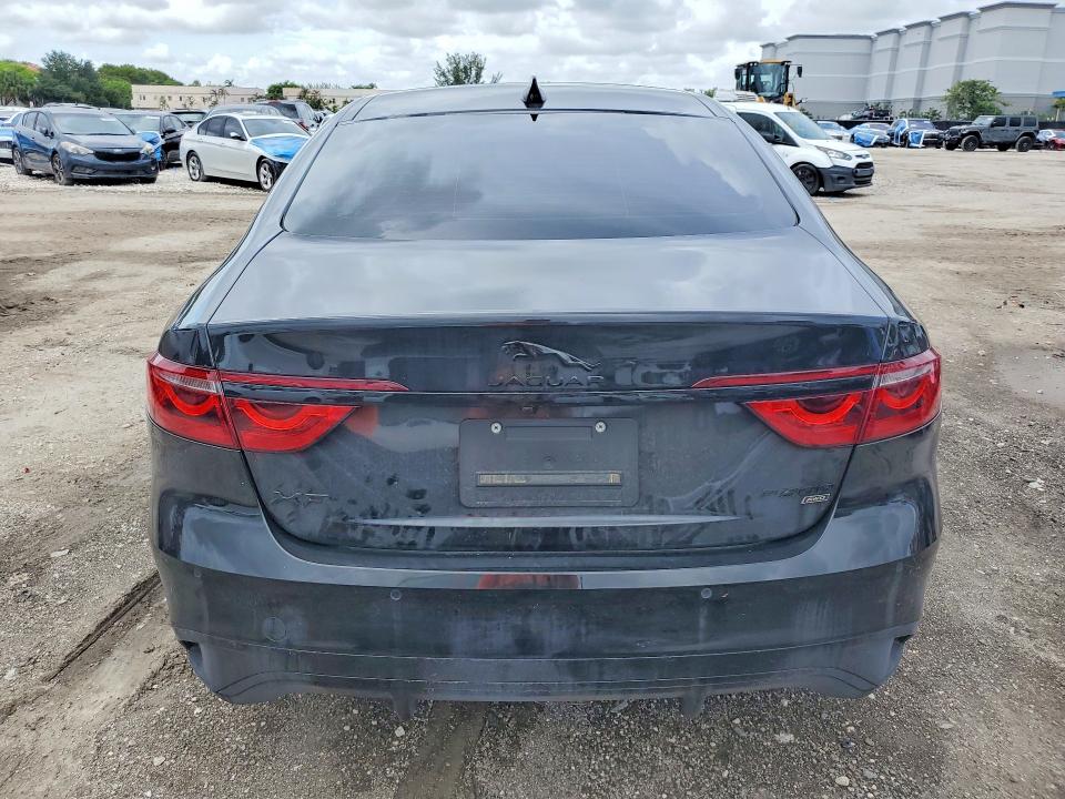 2022 Jaguar VIN SAJBL4GX7NCY91115 COPART salvage auction — SIDE, Fl - Cert Of Title Slvg Rebuildable, sold $5,800 on 2026-08-03 (photo 6)
