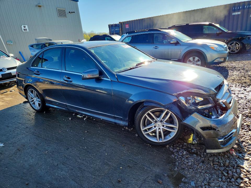 2013 Mercedes-benz C-klasse VIN WDDGF4HB3DR275055 COPART salvage auction — FRONT END, Wi - Certificate Of Title, sold $1,800 on 2026-08-17 (photo 4)