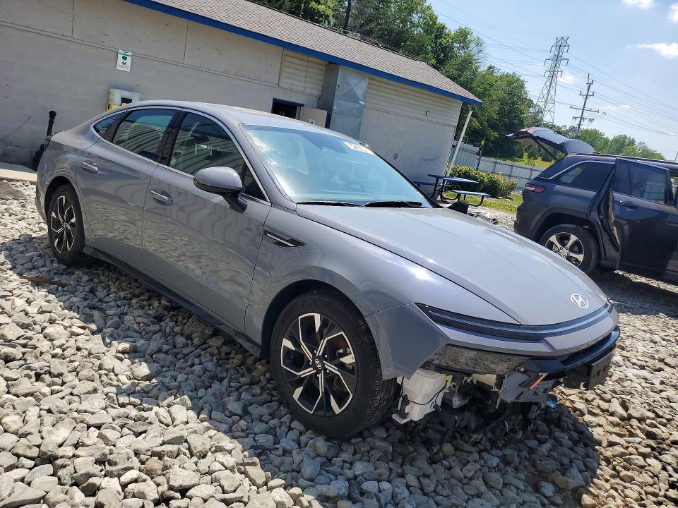 2025 Hyundai Sonata VIN KMHL64JA3SA454522 COPART salvage auction — FRONT END, FL - CERT OF TITLE SLVG REBUILDABLE, sold $8,900 on 2026-07-08 (photo 4)