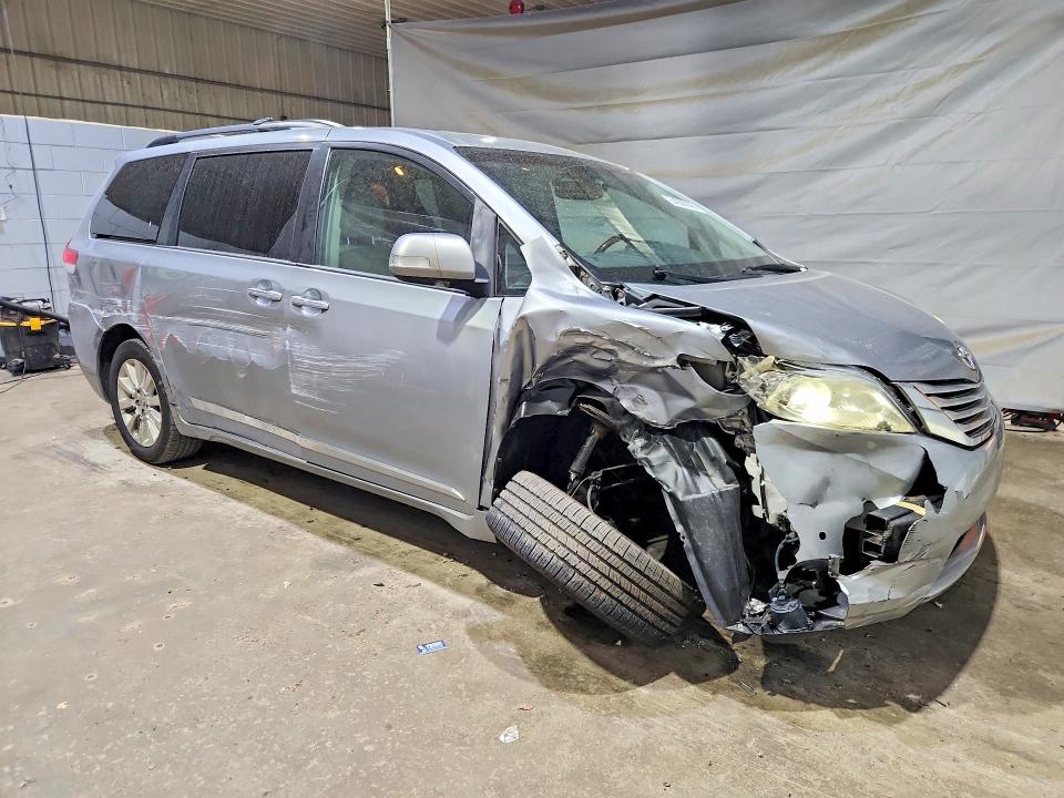 2013 Toyota Sienna VIN 5TDDK3DC2DS064934 COPART salvage auction — FRONT END, Nh - Cert Of Title-Salvage, sold $1,800 on 2026-07-23 (photo 4)