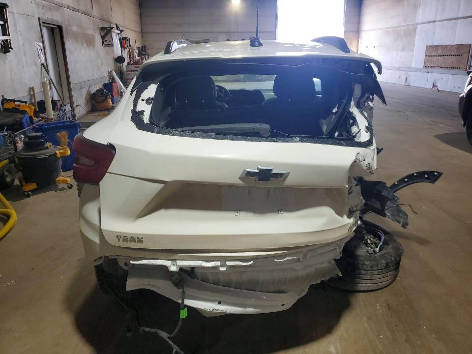 2025 Chevrolet Trax VIN KL77LKEP7SC271417 COPART salvage auction — REAR END, Mi - Scrap Certificate Of Title, sold $4,050 on 2026-07-31 (photo 6)