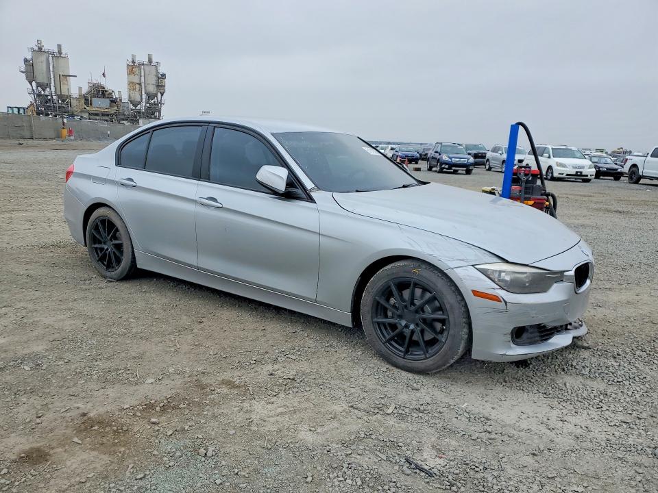 2014 BMW VIN WBA3A5G57ENP32481 COPART salvage auction — FRONT END, CA - SALVAGE CERTIFICATE, sold $725 on 2026-07-31 (photo 4)