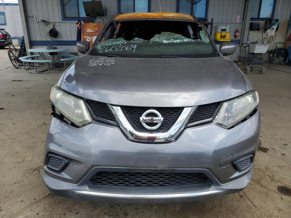 2016 Nissan Rogue sport VIN 5N1AT2MN9GC866507 COPART salvage auction — INTERIOR BURN, Ca - Salvage Certificate, sold $275 on 2026-07-09 (photo 5)