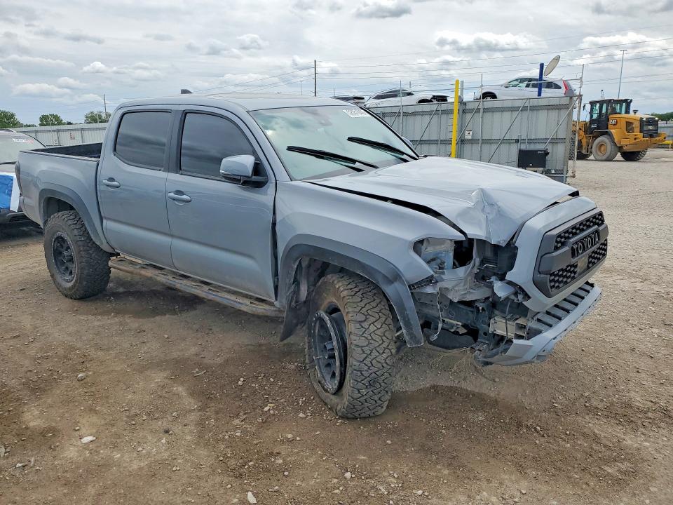 2020 Toyota Tacoma VIN 5TFCZ5AN4LX237208 COPART salvage auction — SIDE, Ia - Cert Of Title-Salvage Title, sold $9,300 on 2026-07-03 (photo 4)