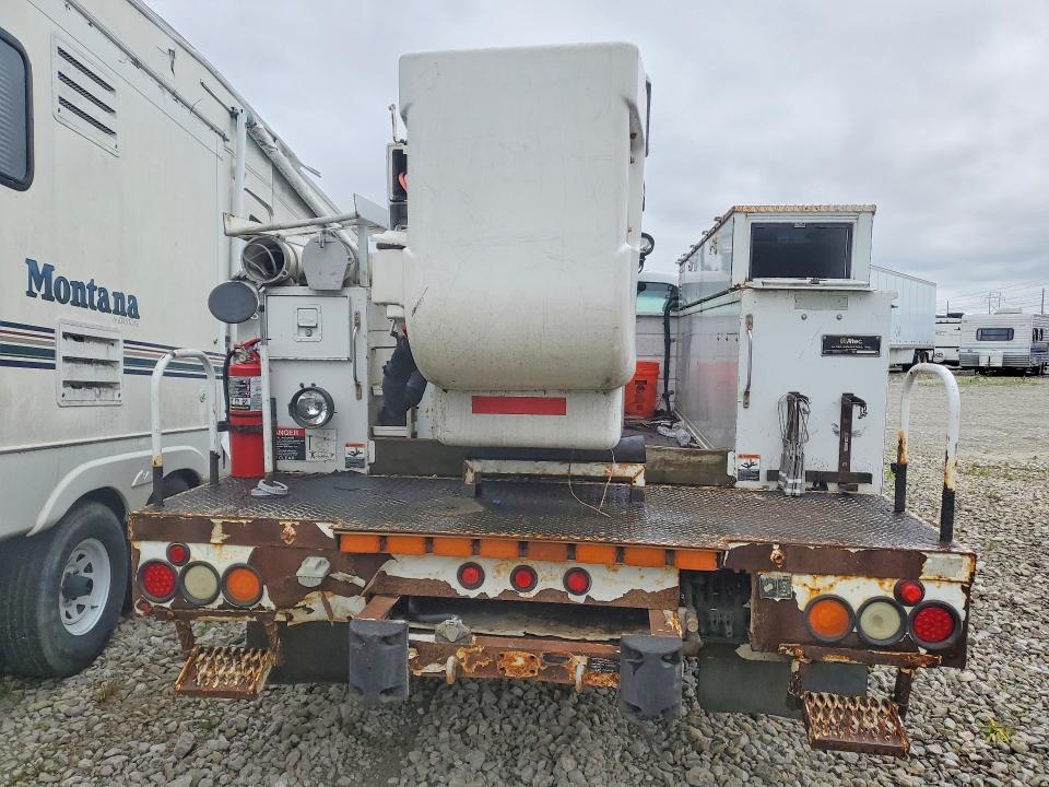 2008 Ford F-550 super duty VIN 1FDAF57RX8EE22310 COPART salvage auction — SIDE, Ky - Certificate Of Title (P), sold $7,500 on 2026-07-30 (photo 6)
