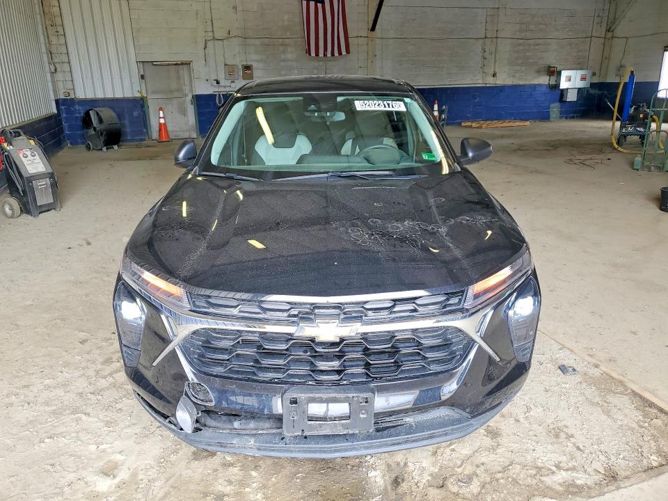 2024 Chevrolet Trax VIN KL77LFE28RC246077 COPART salvage auction — MINOR DENT/SCRATCHES, Va - Cert Of Title - Salvage, sold $6,900 on 2026-07-09 (photo 5)