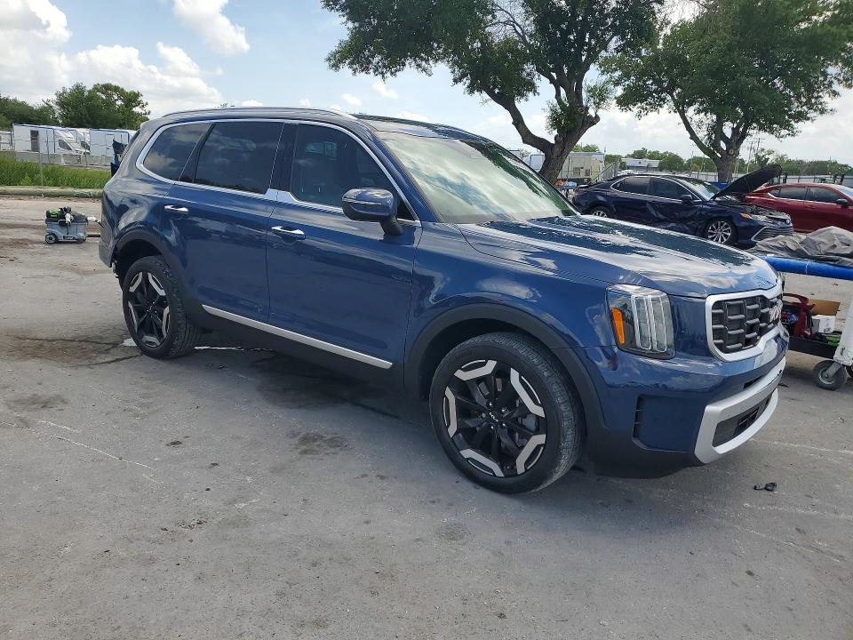 2025 Kia Telluride VIN 5XYP64GC5SG638617 COPART salvage auction — REAR END, Fl - Cert Of Title Slvg Rebuildable, sold $16,400 on 2026-07-09 (photo 4)