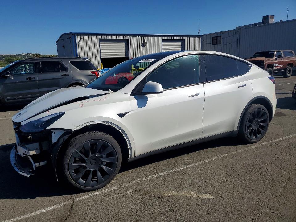 2023 Tesla VIN 7SAYGDEE0PF691586 COPART salvage auction — FRONT END, Ca - Salvage Certificate, sold $15,700 on 2026-07-31 (photo 1)