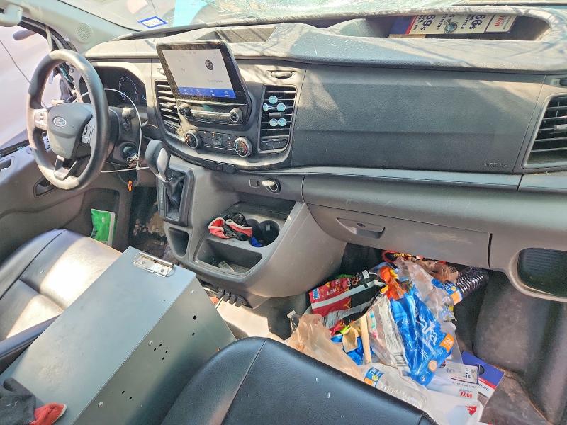 2021 Ford Transit VIN 1FTBR1CG9MKA81426 COPART salvage auction — ROLLOVER, Tx - Nonrepairable Title, sold $7,500 on 2026-07-28 (photo 8)
