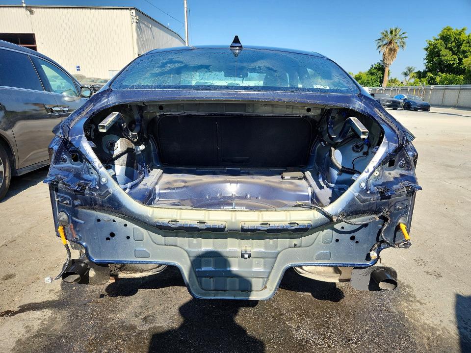 2026 Genesis G70 VIN KMTG14SCXTU162775 COPART salvage auction — STRIPPED, Ca - Certificate Of Title, sold $12,400 on 2026-07-02 (photo 6)