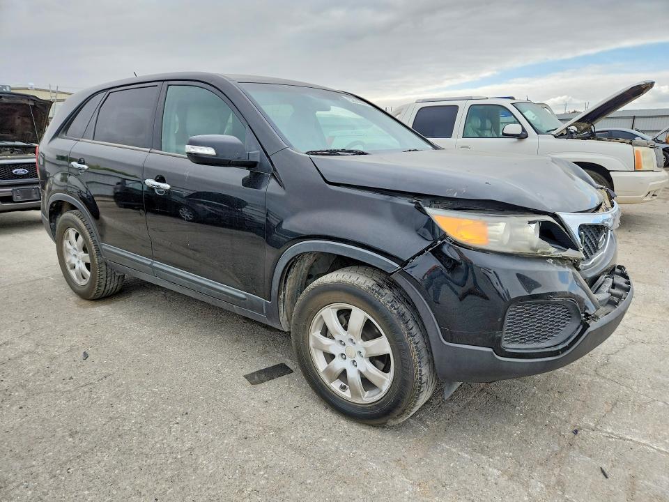 2011 Kia Sorento VIN 5XYKT3A19BG023945 COPART salvage auction — FRONT END, Ca - Salvage Certificate, sold $350 on 2026-07-10 (photo 4)