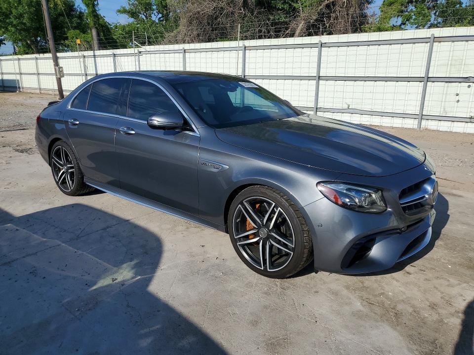 2018 Mercedes-benz E-klasse amg VIN WDDZF8KB8JA458941 COPART salvage auction — MINOR DENT/SCRATCHES, Tx - Certificate Of Title, sold $2,700 on 2026-07-28 (photo 4)