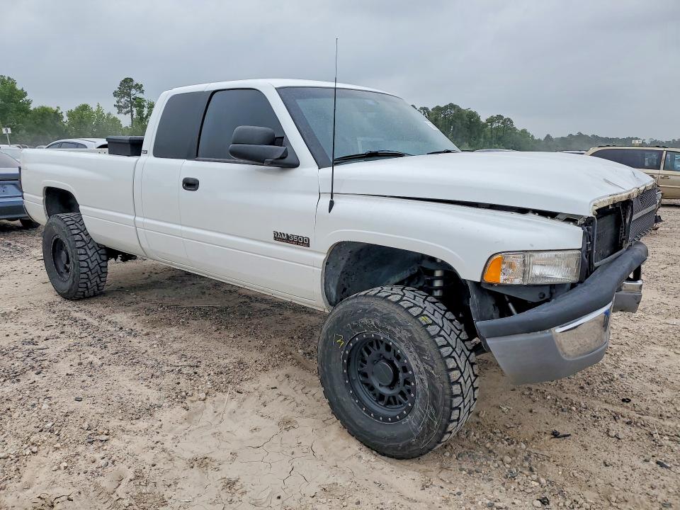 1997 Dodge Ram VIN 3B7MC33D8VM595175 COPART salvage auction — FRONT END, Tx - Salvage Vehicle Title, sold $3,500 on 2026-07-24 (photo 4)