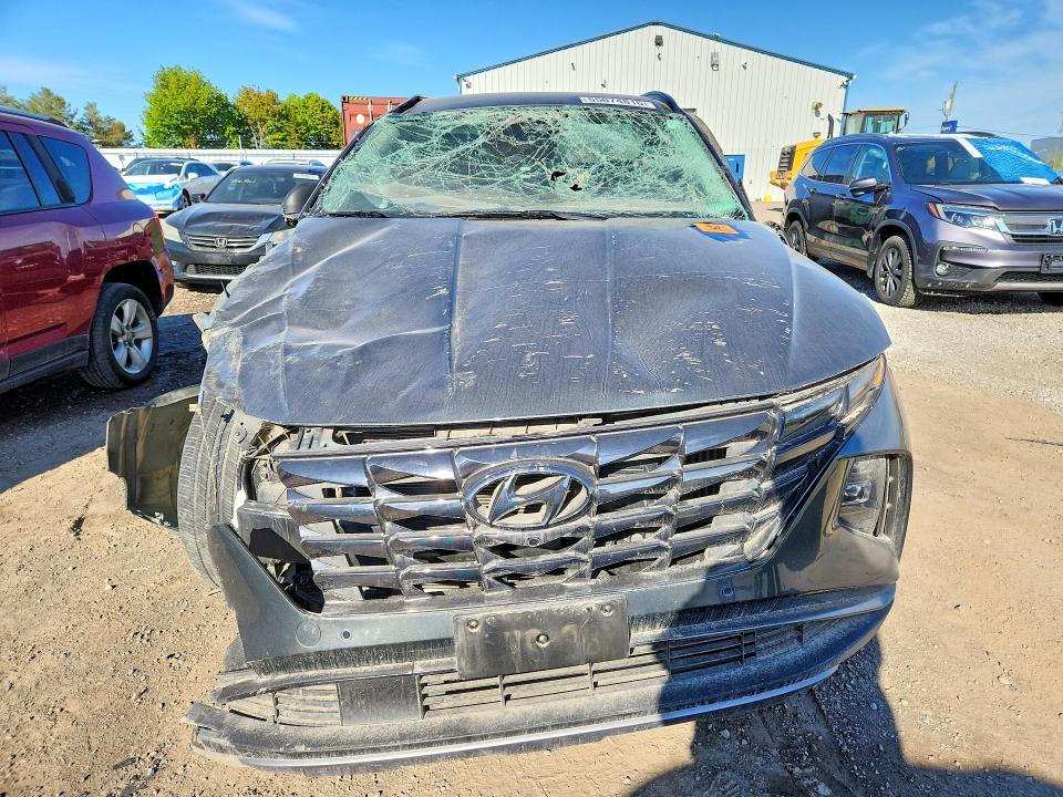 2022 Hyundai Tucson VIN KM8JCCA19NU072377 COPART salvage auction — ROLLOVER, On - Bill Of Sale - Parts Only, sold $550 on 2026-07-21 (photo 5)