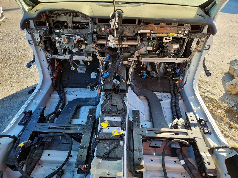 2024 Maserati Grecale VIN ZN6PMDAA9R7458818 COPART salvage auction — STRIPPED, CA - CERTIFICATE OF TITLE, sold $100 on 2026-07-23 (photo 8)