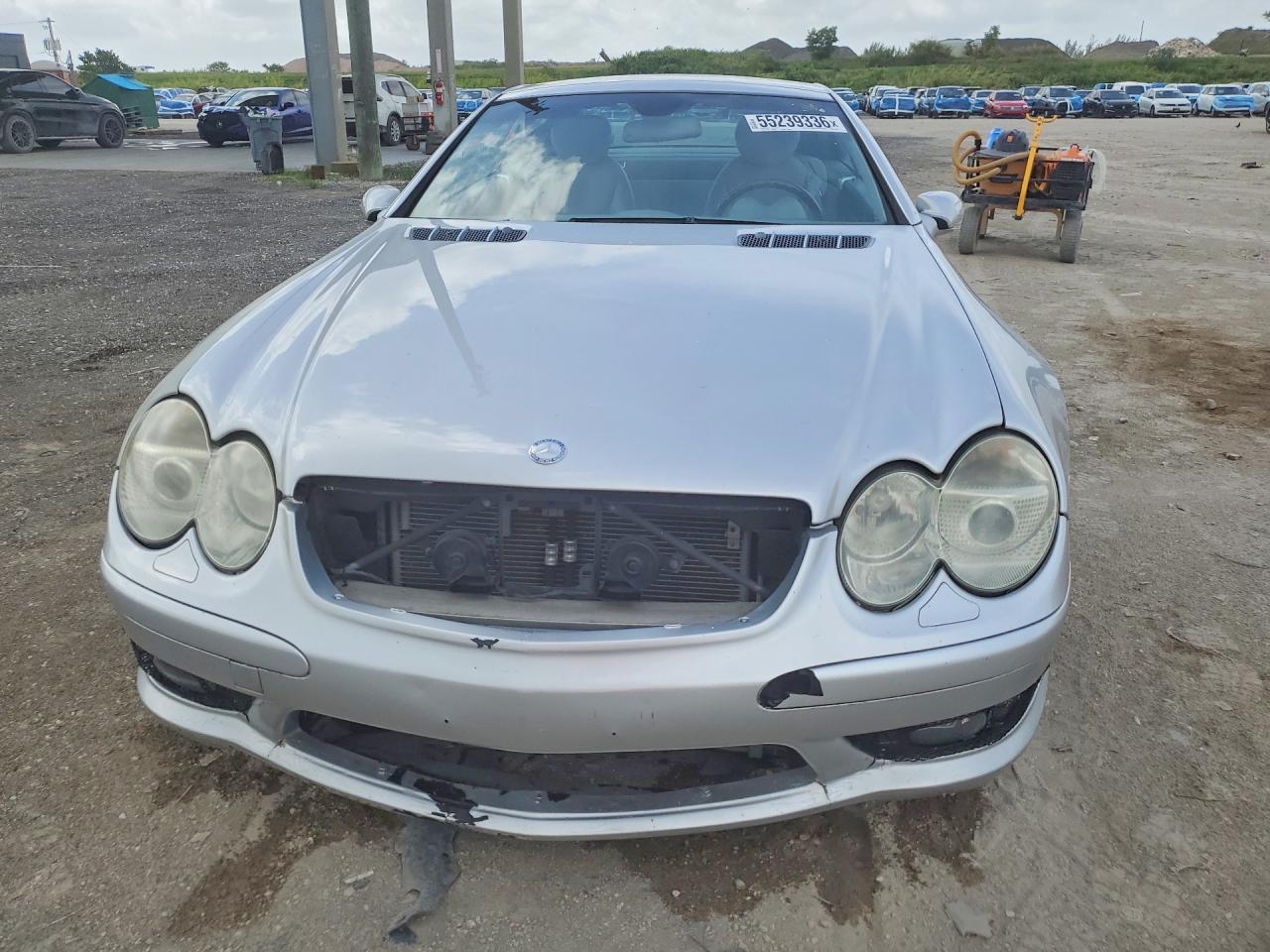 2004 Mercedes-Benz SL-Class VIN WDBSK75F04F065151 COPART salvage auction — Minor Dent/Scratches, FL - CERT OF TITLE-REBUILT, sold $400 on 2026-06-30 (photo 5)