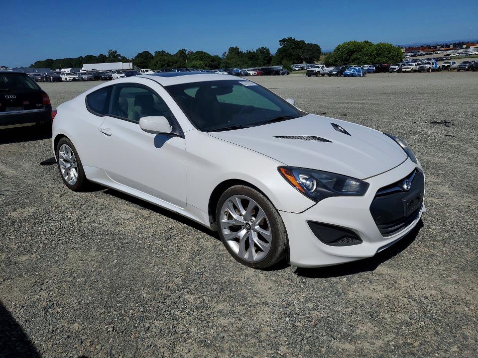 2013 Hyundai Genesis VIN KMHHT6KD5DU105155 COPART salvage auction — NORMAL WEAR, Ca - Dis/Dlr/Exp Only Clean Title (P), sold $475 on 2026-07-02 (photo 4)