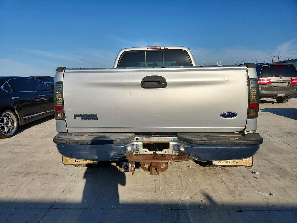 2004 Ford F-350 super duty VIN 1FTWW33PX4ED89547 COPART salvage auction — MECHANICAL, Tx - Salvage Vehicle Title (P), sold $2,600 on 2026-07-02 (photo 6)