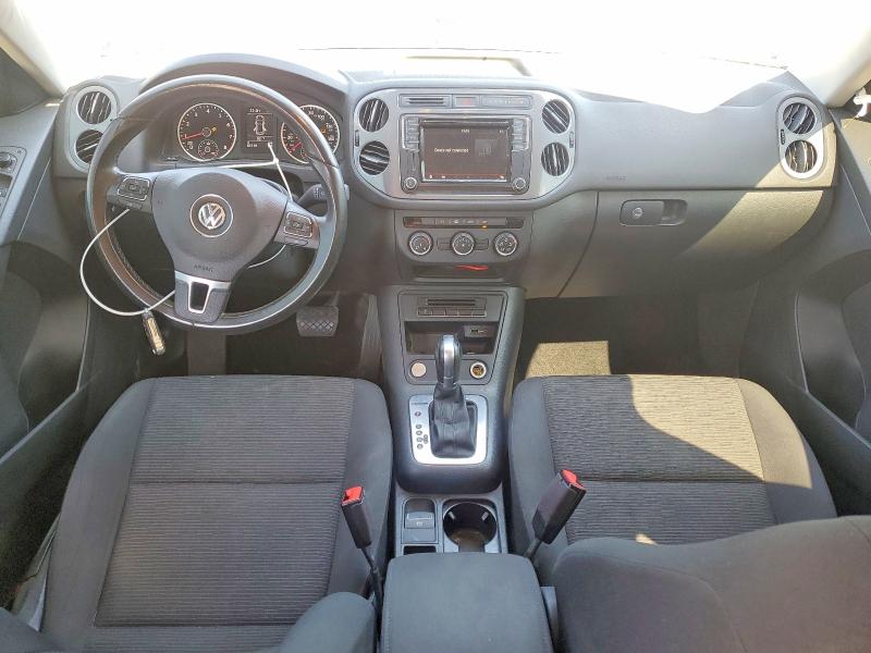 2017 Volkswagen Tiguan VIN WVGBV7AXXHK044307 COPART salvage auction — REAR END, Salvage Title, sold $1,350 on 2026-08-12 (photo 8)