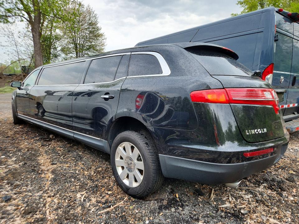 2019 Lincoln Mkt VIN 2L1MJ5LTXKBL01732 COPART salvage auction — FRONT END, Ct - Cert Of Title-Salvage, sold $900 on 2026-07-28 (photo 2)