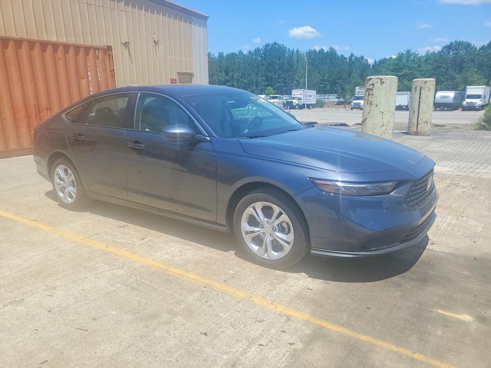 2025 Honda Accord VIN 1HGCY1F27SA088905 COPART salvage auction — SIDE, Sc - Cert Of Title-Salvage, sold $7,600 on 2026-07-31 (photo 4)