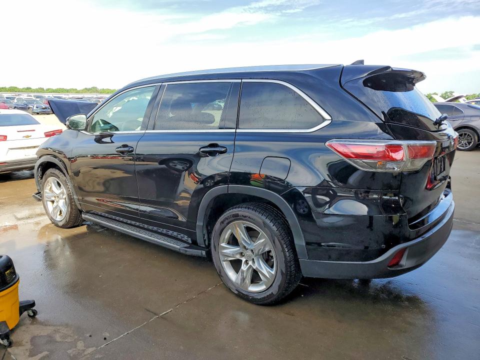 2015 Toyota Highlander VIN 5TDYKRFH3FS075845 COPART salvage auction — FRONT END, Tx - Salvage Vehicle Title, sold $4,450 on 2026-07-07 (photo 2)