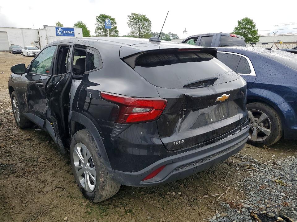 2024 Chevrolet Trax VIN KL77LFE28RC246077 COPART salvage auction — MINOR DENT/SCRATCHES, Va - Cert Of Title - Salvage, sold $6,900 on 2026-07-09 (photo 2)