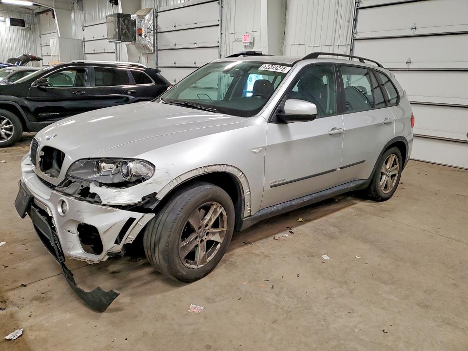 2013 BMW X5 VIN 5UXZV4C57D0B13586 COPART salvage auction — FRONT END, Mn - Cert Of Title-Salvage, sold $1,050 on 2026-07-14 (photo 1)
