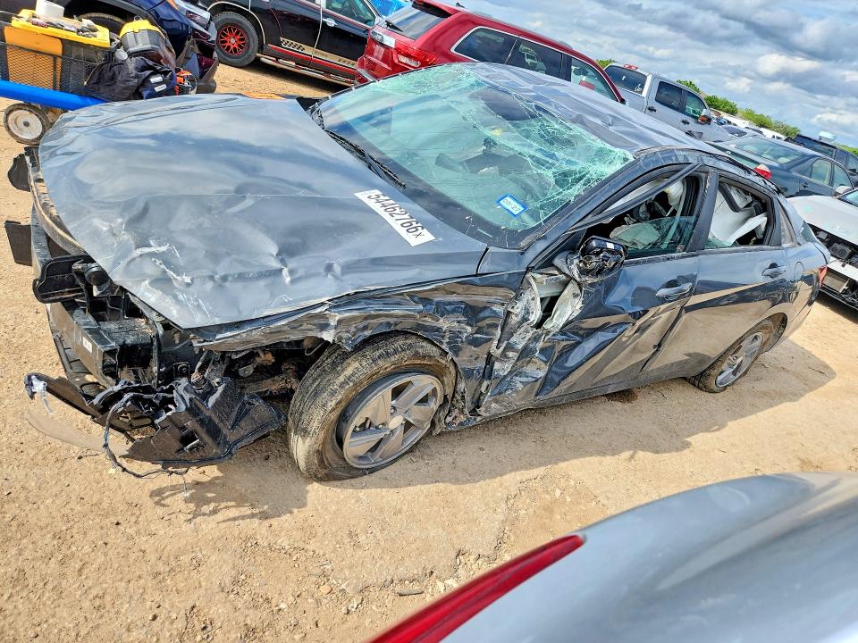 2025 Hyundai VIN KMHLL4DG4SU971142 COPART salvage auction — ROLLOVER, Tx - Nonrepairable Title, sold $1,050 on 2026-07-23 (photo 1)