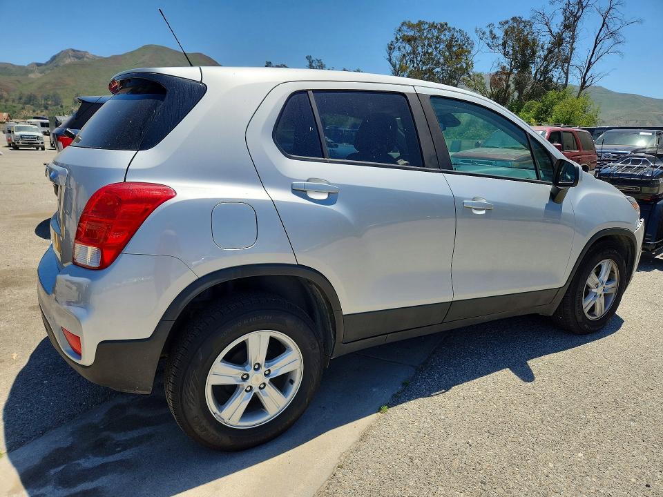 2022 Chevrolet Trax VIN KL7CJKSM7NB525121 COPART salvage auction — FRONT END, CA - SALVAGE CERTIFICATE, sold $4,500 on 2026-07-02 (photo 3)