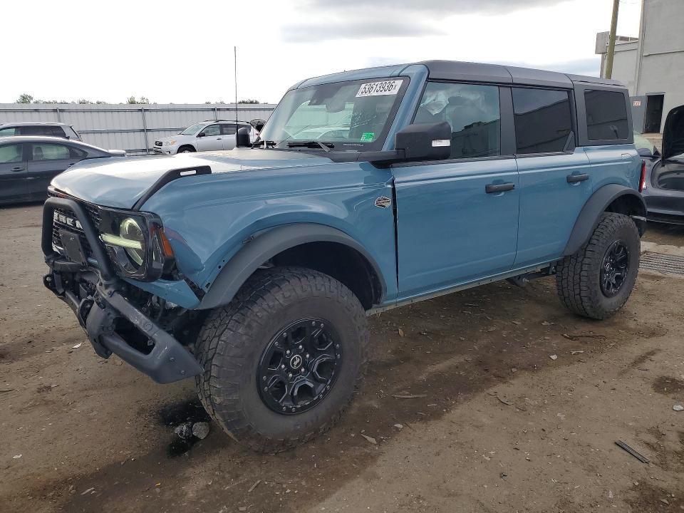 2022 Ford Bronco VIN 1FMEE5DP3NLA96008 — COPART salvage auction photo