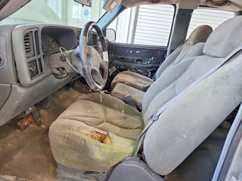 2004 Chevrolet Silverado VIN 2GCEC19V141373981 COPART salvage auction — ALL OVER, VA - CERT OF TITLE - SALVAGE, sold $200 on 2026-07-24 (photo 7)