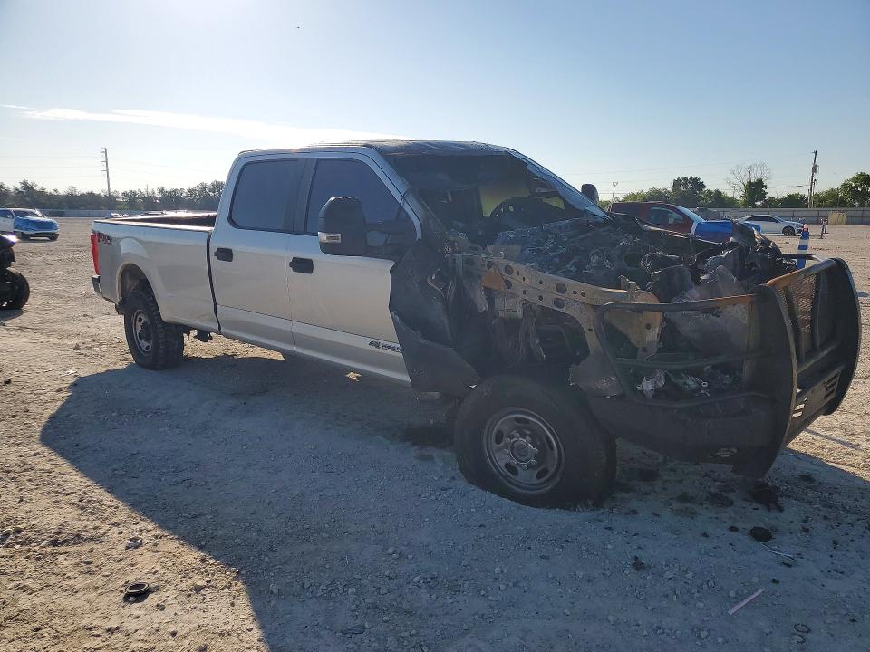 2018 Ford F-250 super duty VIN 1FT7W2BT1JEC12510 COPART salvage auction — BURN, Tx - Salvage Vehicle Title, sold $2,250 on 2026-07-02 (photo 4)