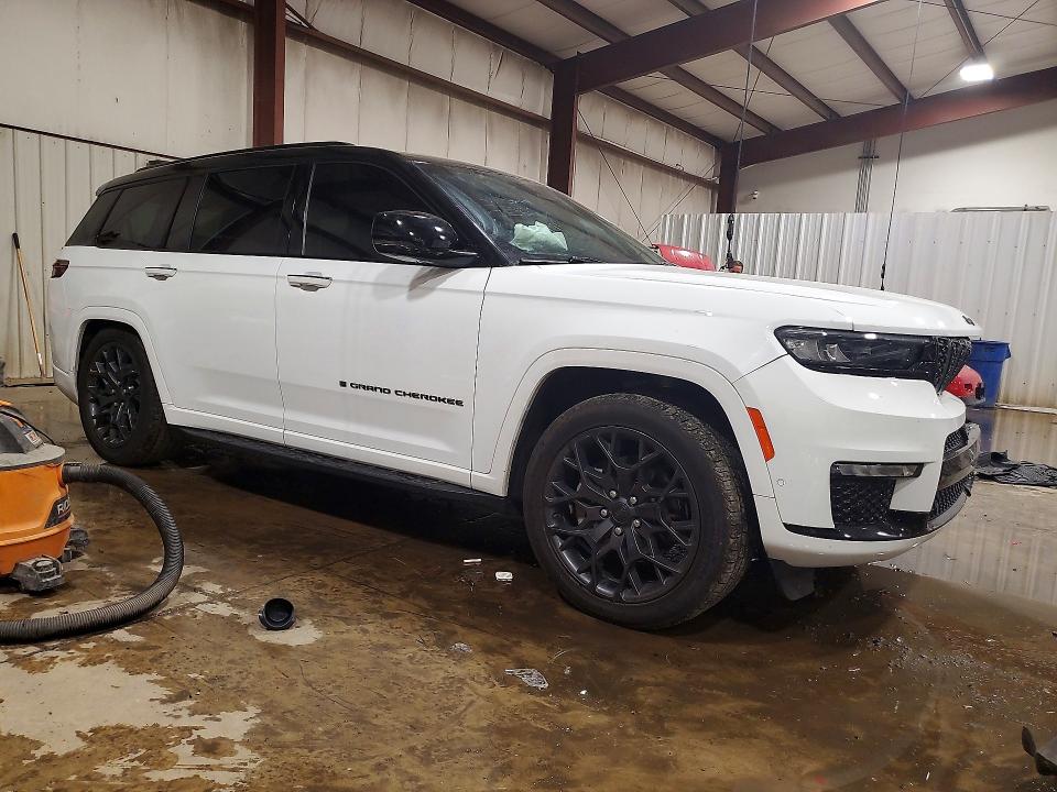 2024 Jeep Cherokee VIN 1C4RJKEGXR8615241 COPART salvage auction — FRONT END, Pa - Certificate Of Salvage, sold $12,600 on 2026-07-28 (photo 4)