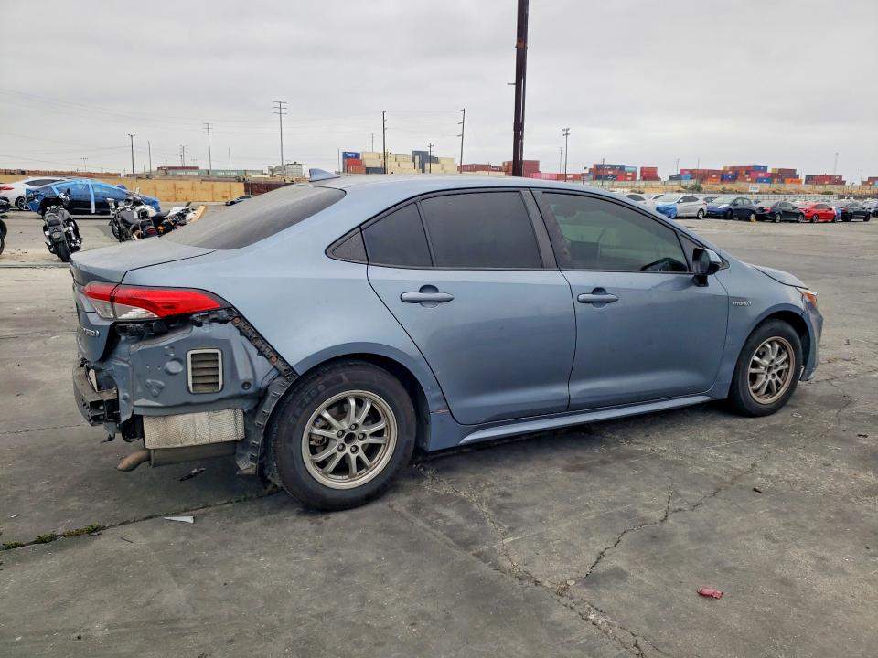 2021 Toyota Corolla VIN JTDEAMDE9MJ021347 COPART salvage auction — REAR END, CA - SALVAGE CERTIFICATE, sold $5,500 on 2026-07-31 (photo 3)