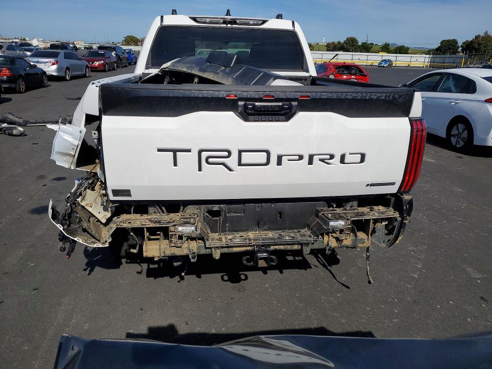 2026 Toyota Tundra VIN 5TFPC5DBXTX127736 COPART salvage auction — REAR END, Ca - Salvage Certificate, sold $36,250 on 2026-07-15 (photo 6)