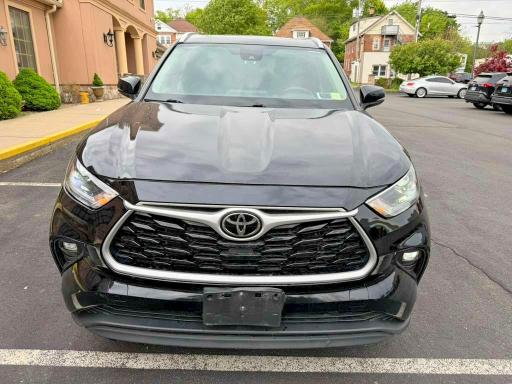 2022 Toyota Highlander VIN 5TDGZRBH5NS591314 COPART salvage auction — MINOR DENT/SCRATCHES, Ny - Certificate Of Title, sold $21,600 on 2026-07-21 (photo 6)